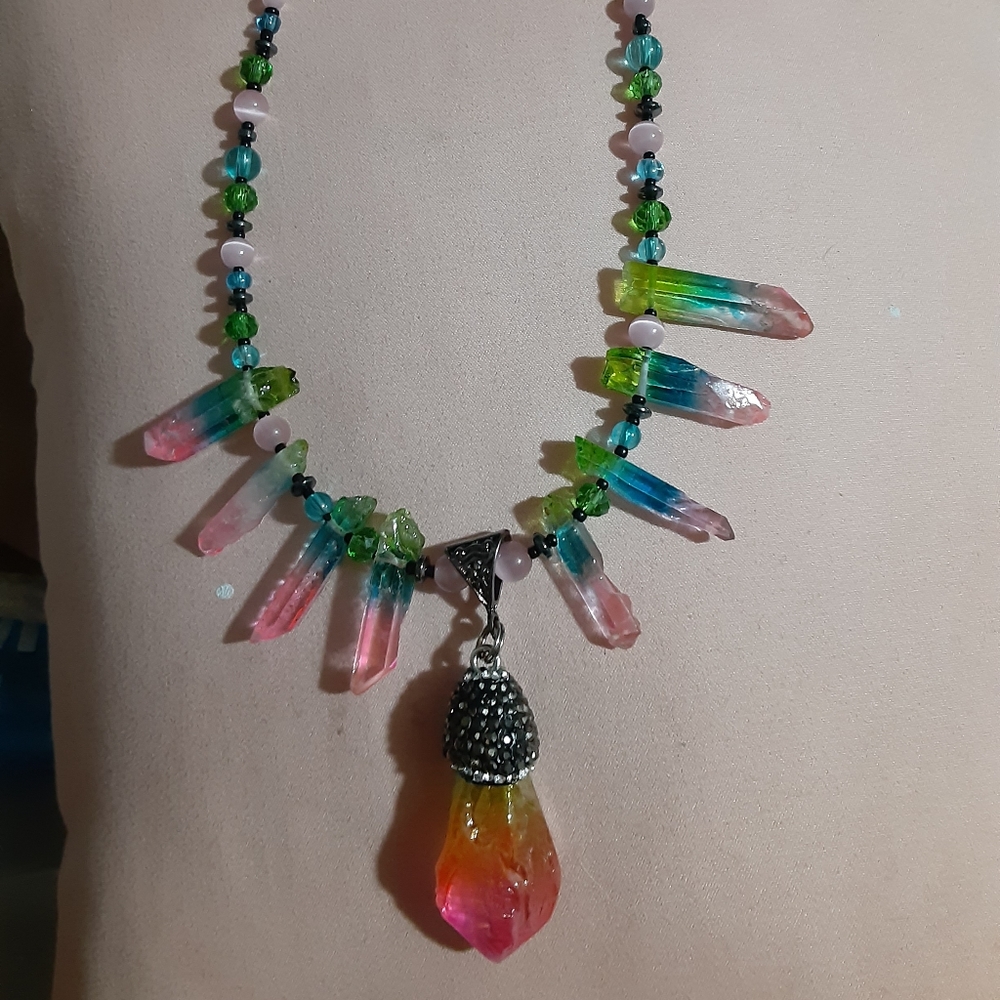 Neacklace - Picture 2 of 3